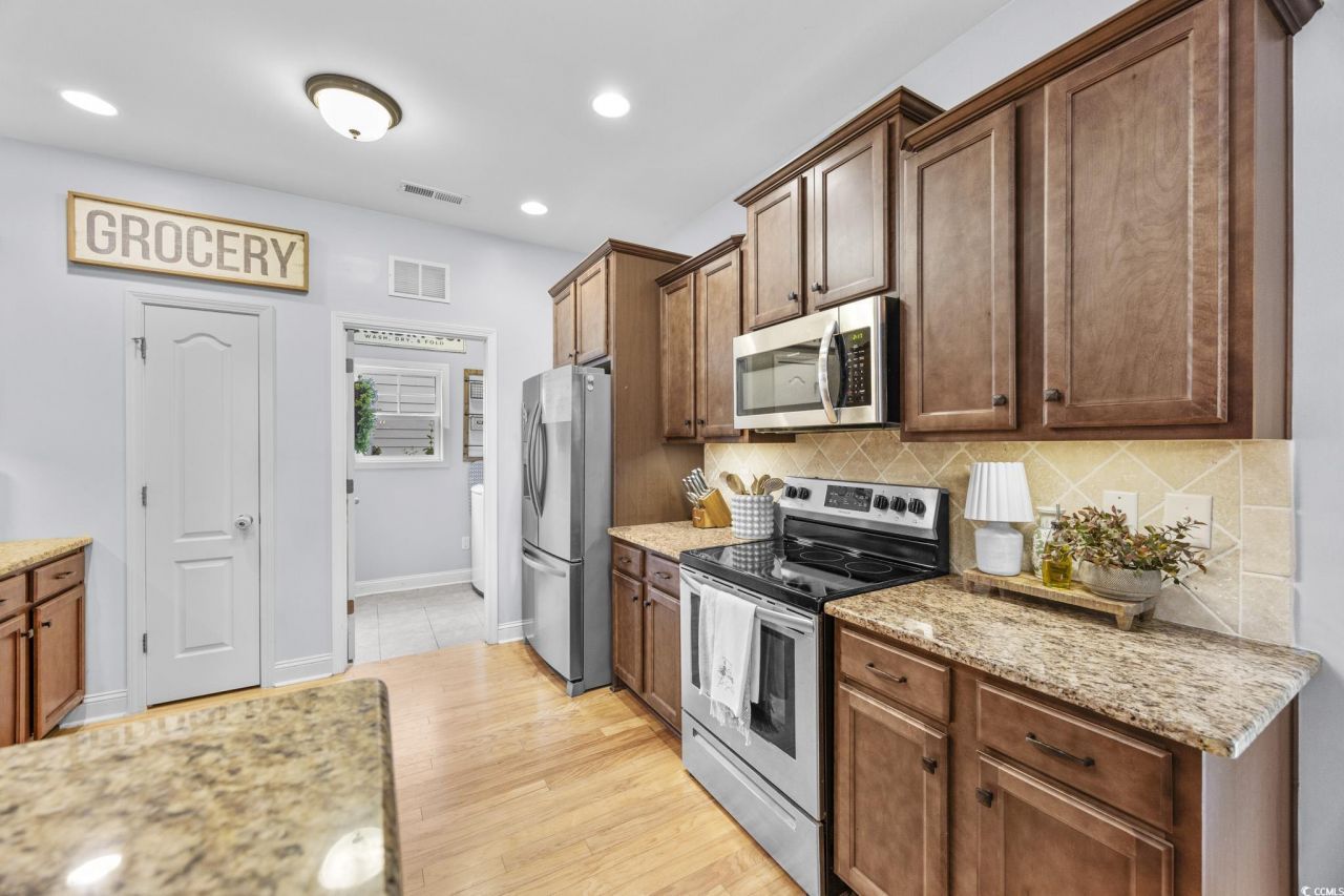 575 Shaftesbury Ln. Photo 15