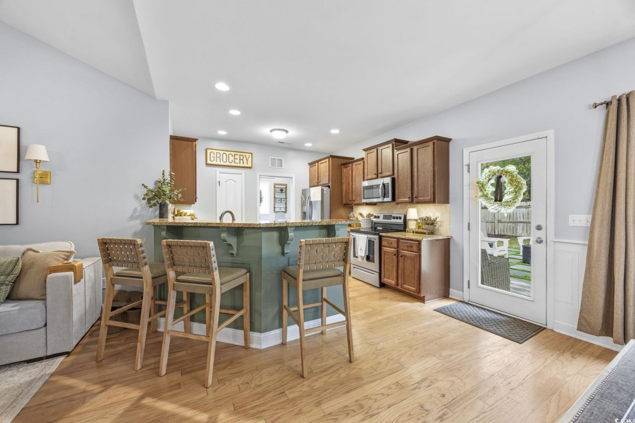 575 Shaftesbury Ln. Photo 16