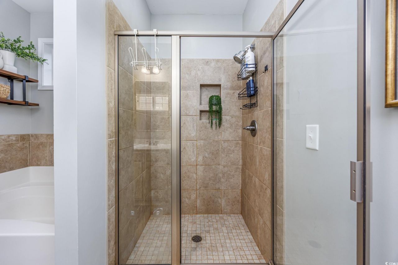 575 Shaftesbury Ln. Photo 26