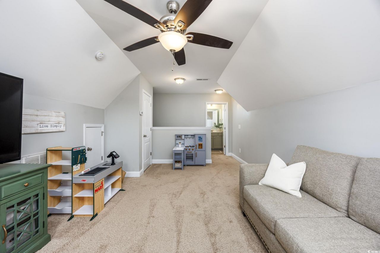 575 Shaftesbury Ln. Photo 28