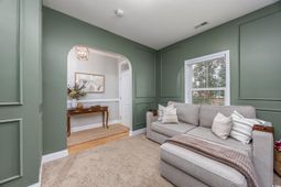 575 Shaftesbury Ln. photo 4