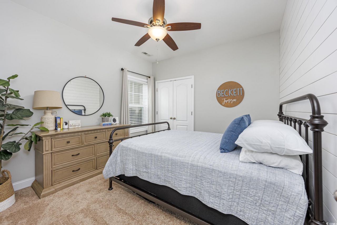 575 Shaftesbury Ln. Photo 6