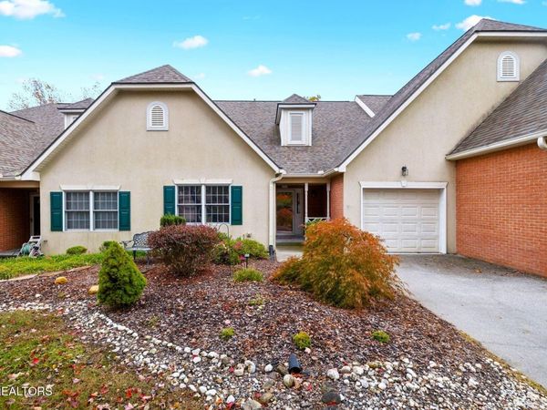 375 Paine Lake Drive, Sevierville, TN 37862