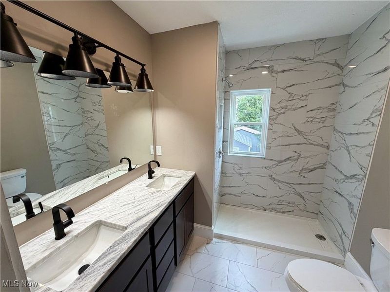 2049 West Boulevard, Cleveland, OH 44102 Photo 11