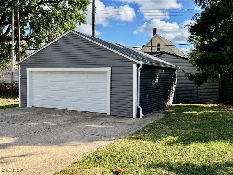 2049 West Boulevard, Cleveland, OH 44102 Photo 2