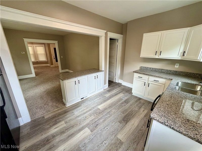 2049 West Boulevard, Cleveland, OH 44102 Photo 25