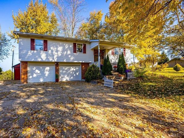 547 Lakengren Drive, Eaton, OH 45320