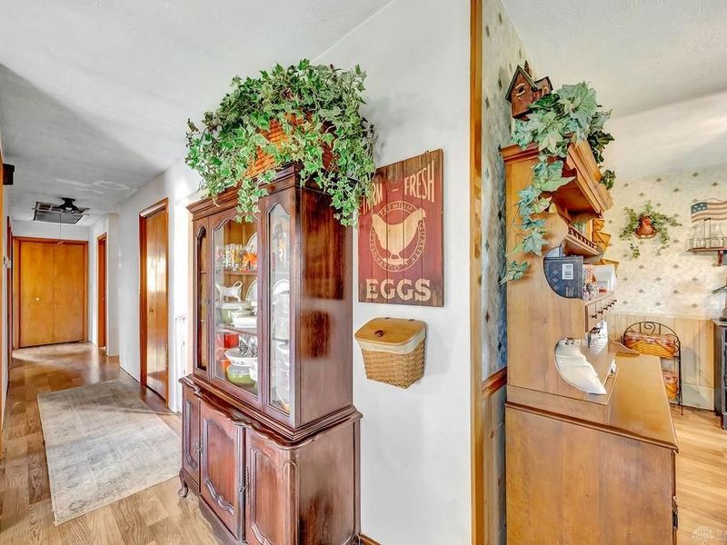 547 Lakengren Drive, Eaton, OH 45320 Photo 10