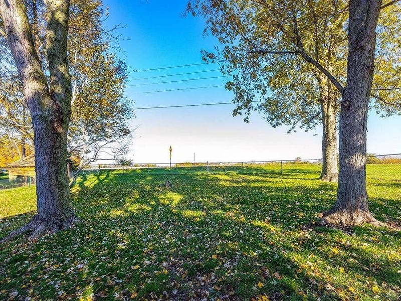 547 Lakengren Drive, Eaton, OH 45320 Photo 31