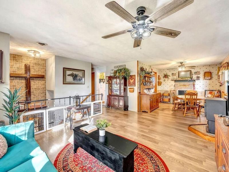 547 Lakengren Drive, Eaton, OH 45320 Photo 9