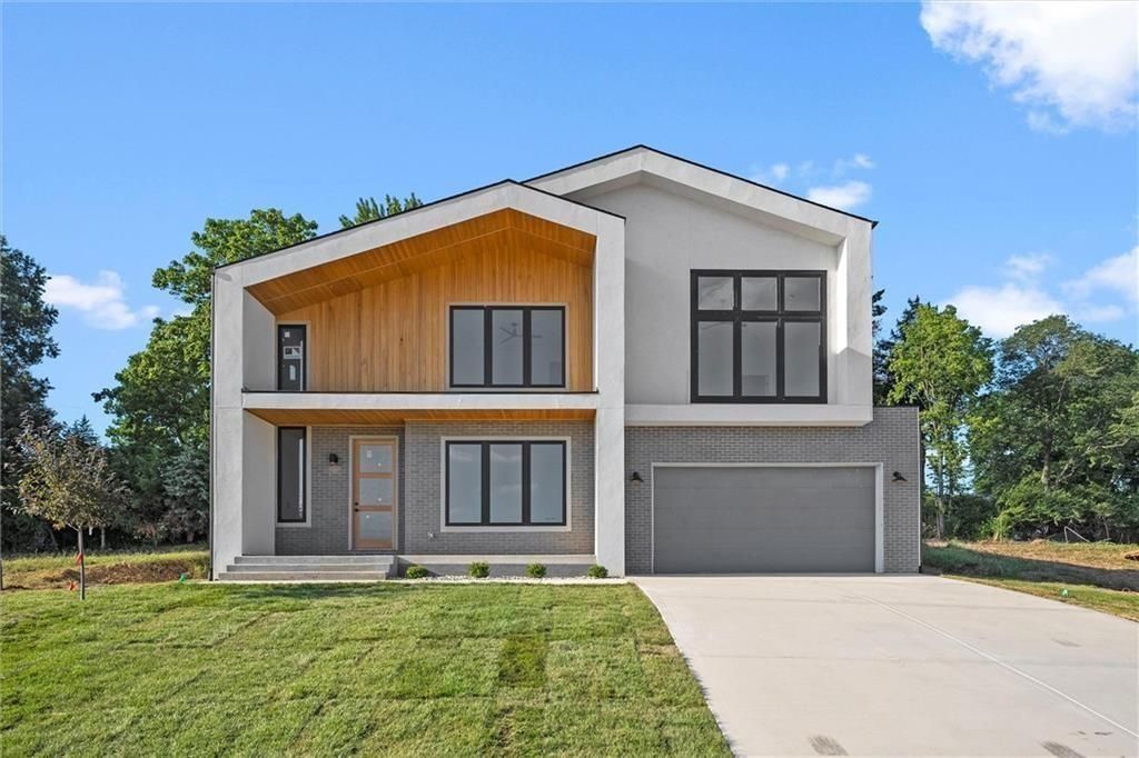 2718 NW 84th Terrace, Kansas City, MO 64154 Main Photo