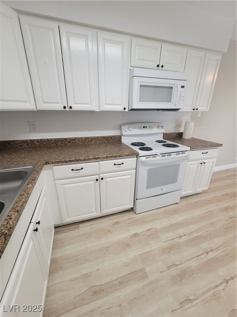 3151 Soaring Gulls Drive, Unit 2137, Las Vegas, NV 89128 Main Photo