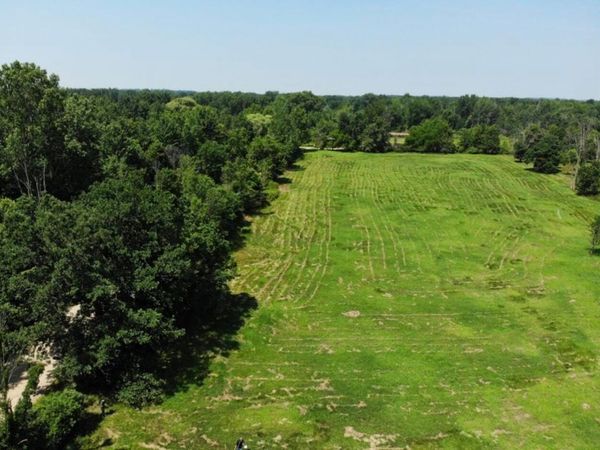 41908 48th Avenue, Paw Paw, MI 49079