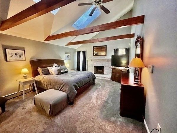 220 Erin Rd, Taunton, MA 02718