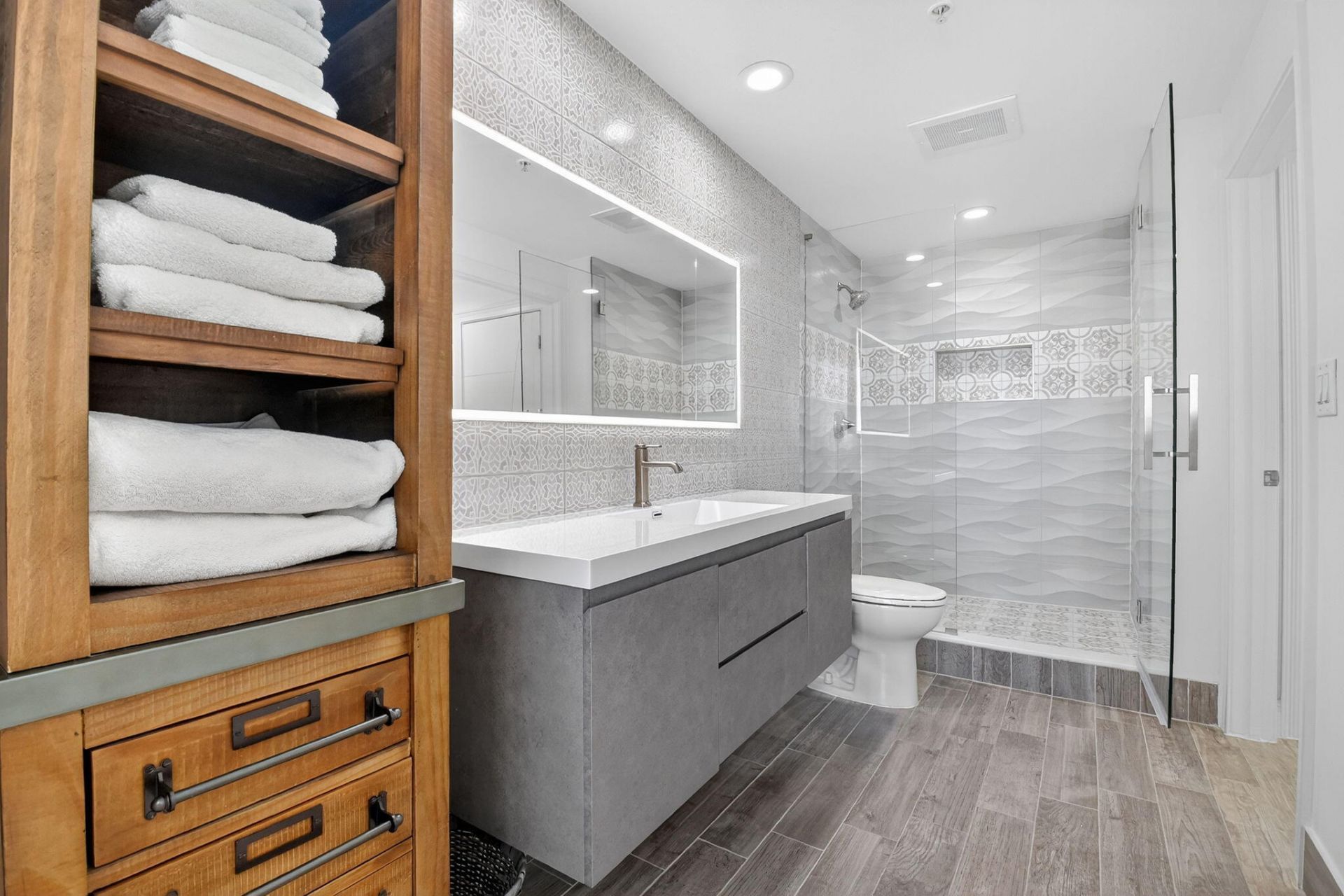 550 Okeechobee Boulevard, Unit 1221, West Palm Beach, FL 33401 Photo