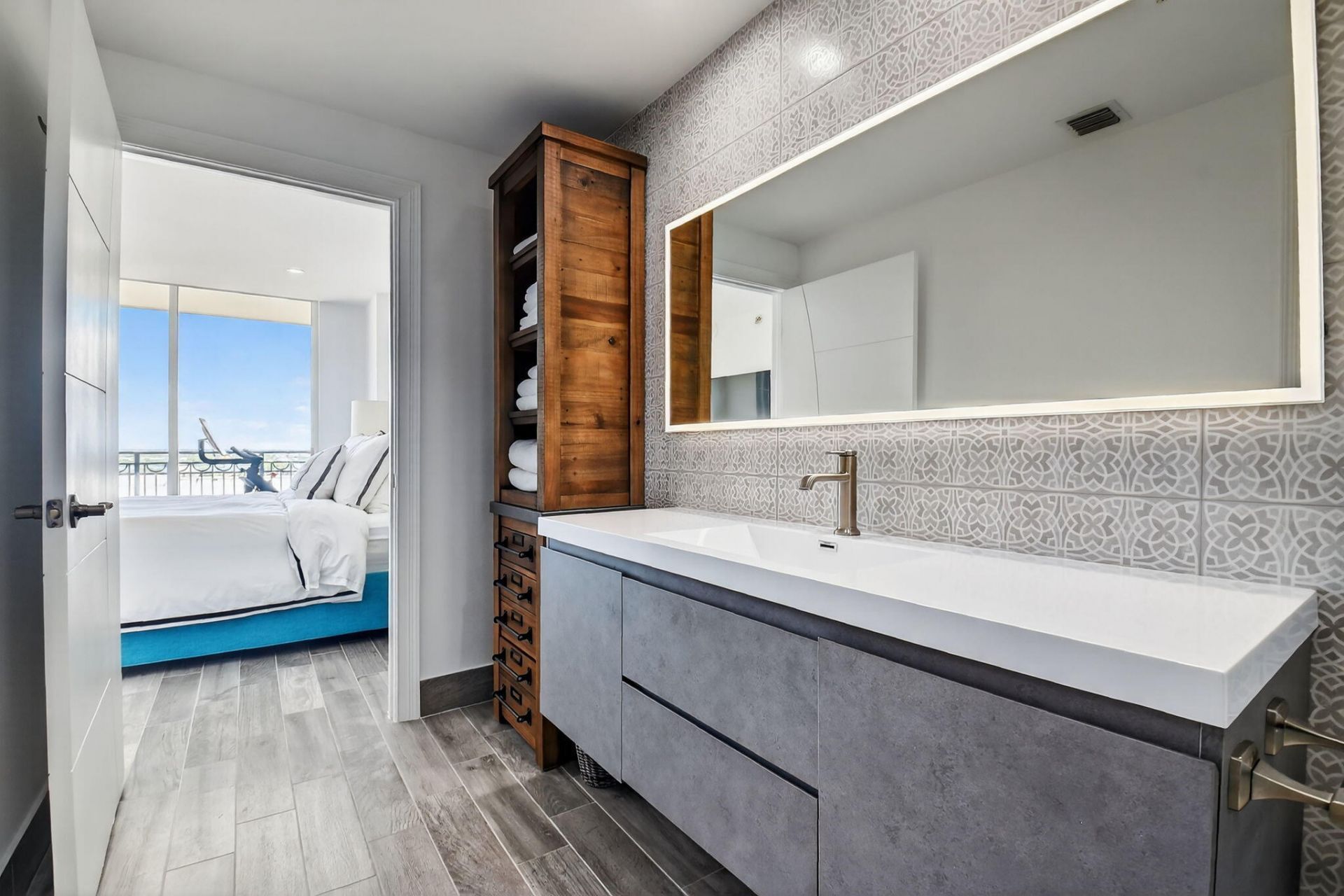 550 Okeechobee Boulevard, Unit 1221, West Palm Beach, FL 33401 Photo