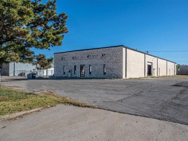 1831 Industrial Boulevard, Norman, OK 73069