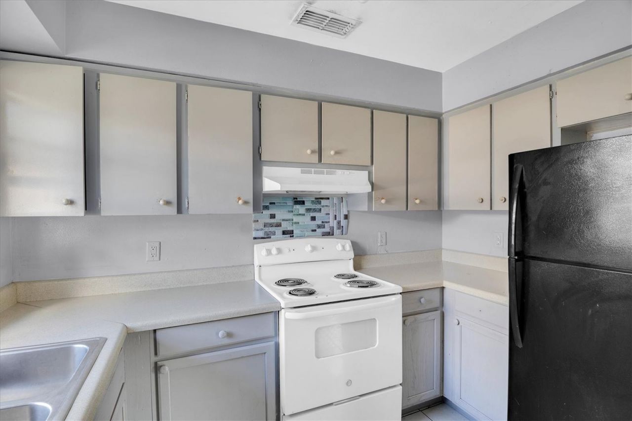 2464 Chestnut Woods Drive, Lakeland, FL 33815 Photo