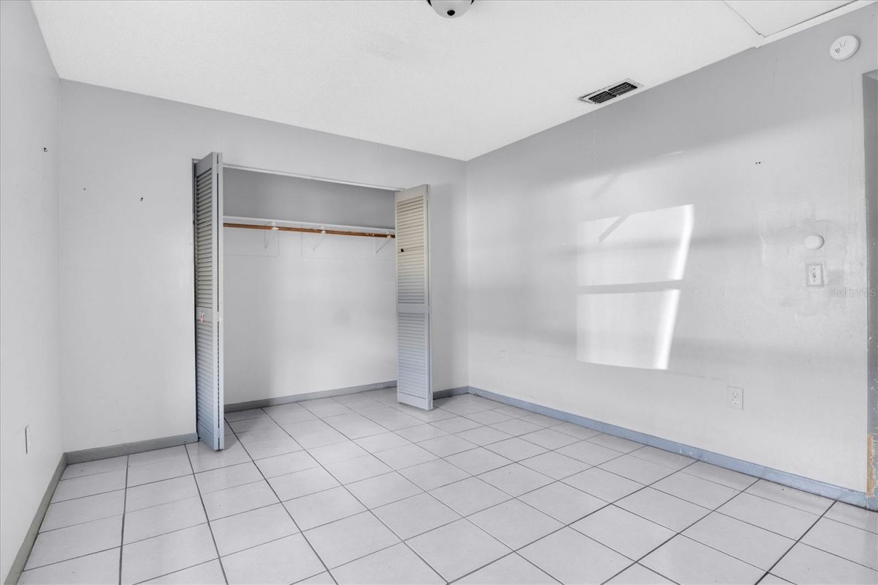 2464 Chestnut Woods Drive, Lakeland, FL 33815 Photo