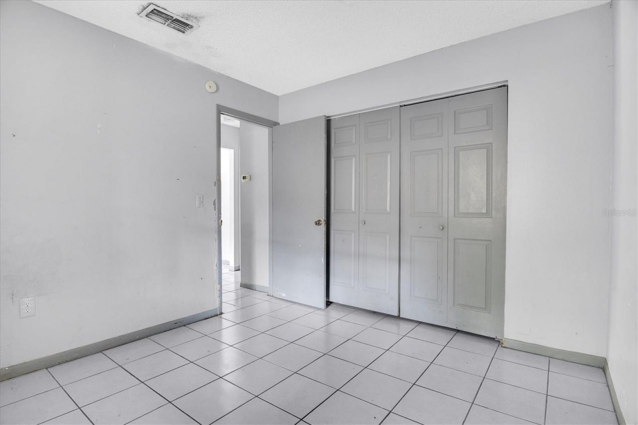 2464 Chestnut Woods Drive, Lakeland, FL 33815 Photo