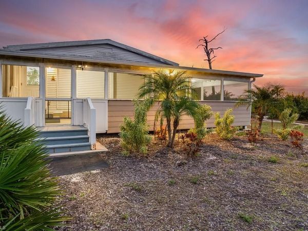 5209 Western DR, ST. JAMES CITY, FL 33956