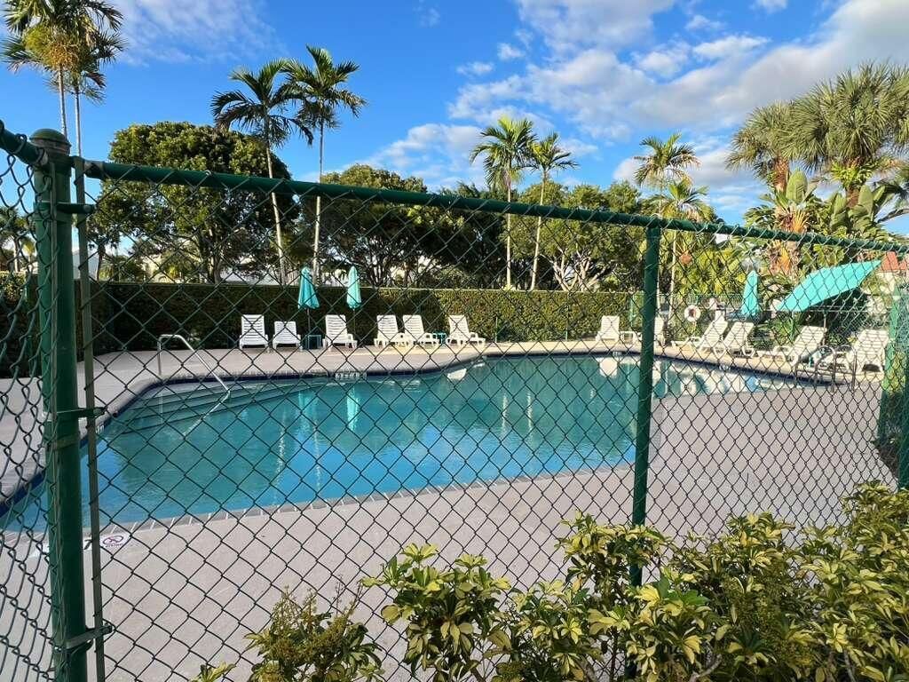 101 Cypress Point Drive, Unit 101, Palm Beach Gardens, FL 33418 Photo
