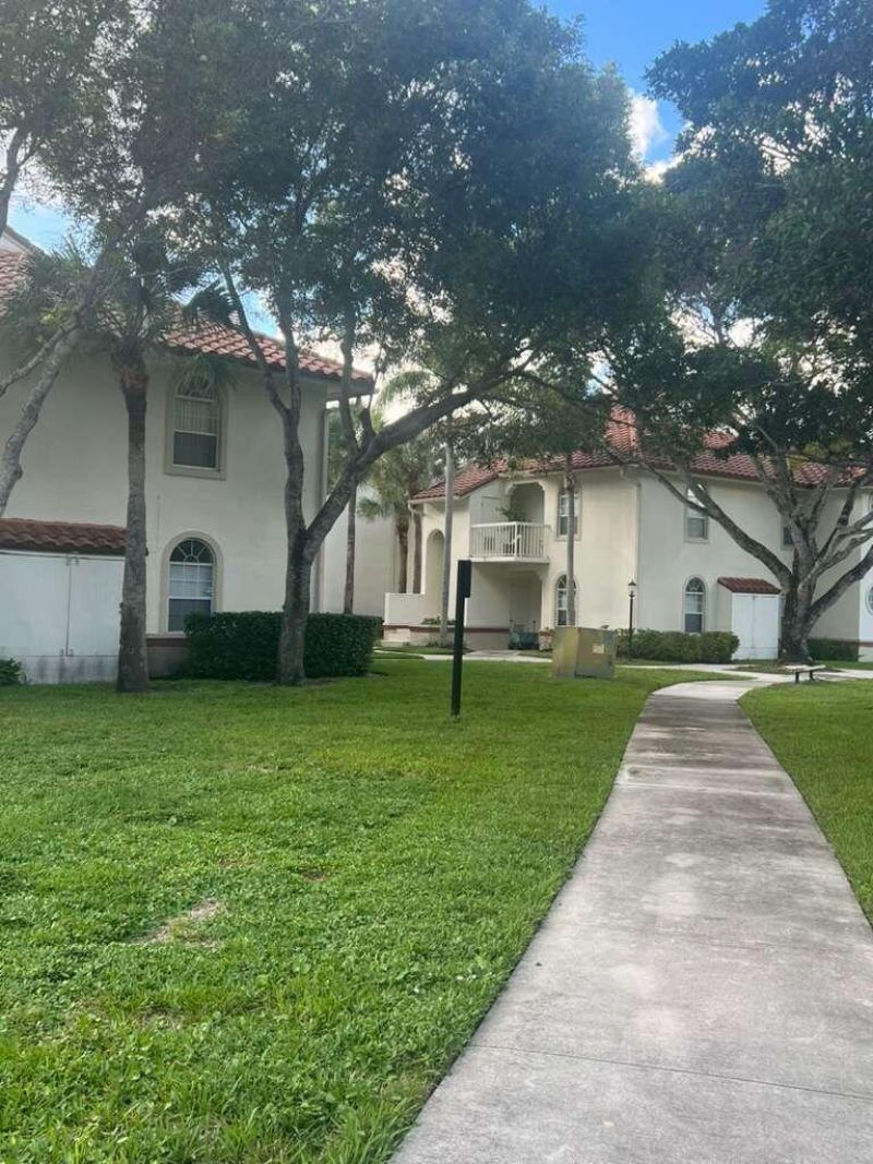 101 Cypress Point Drive, Unit 101, Palm Beach Gardens, FL 33418 Photo