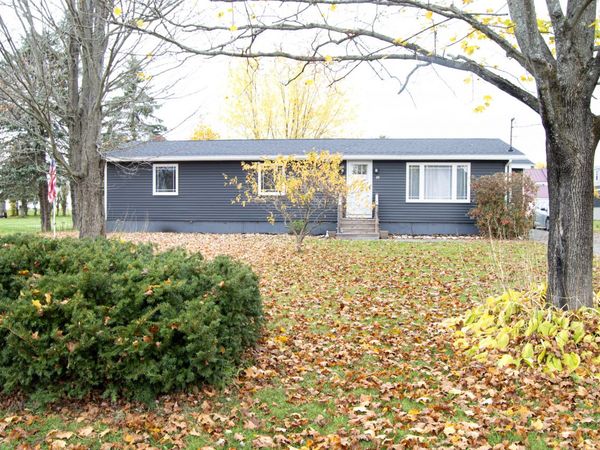 30 Cottage Street, Fairfield, ME 04937