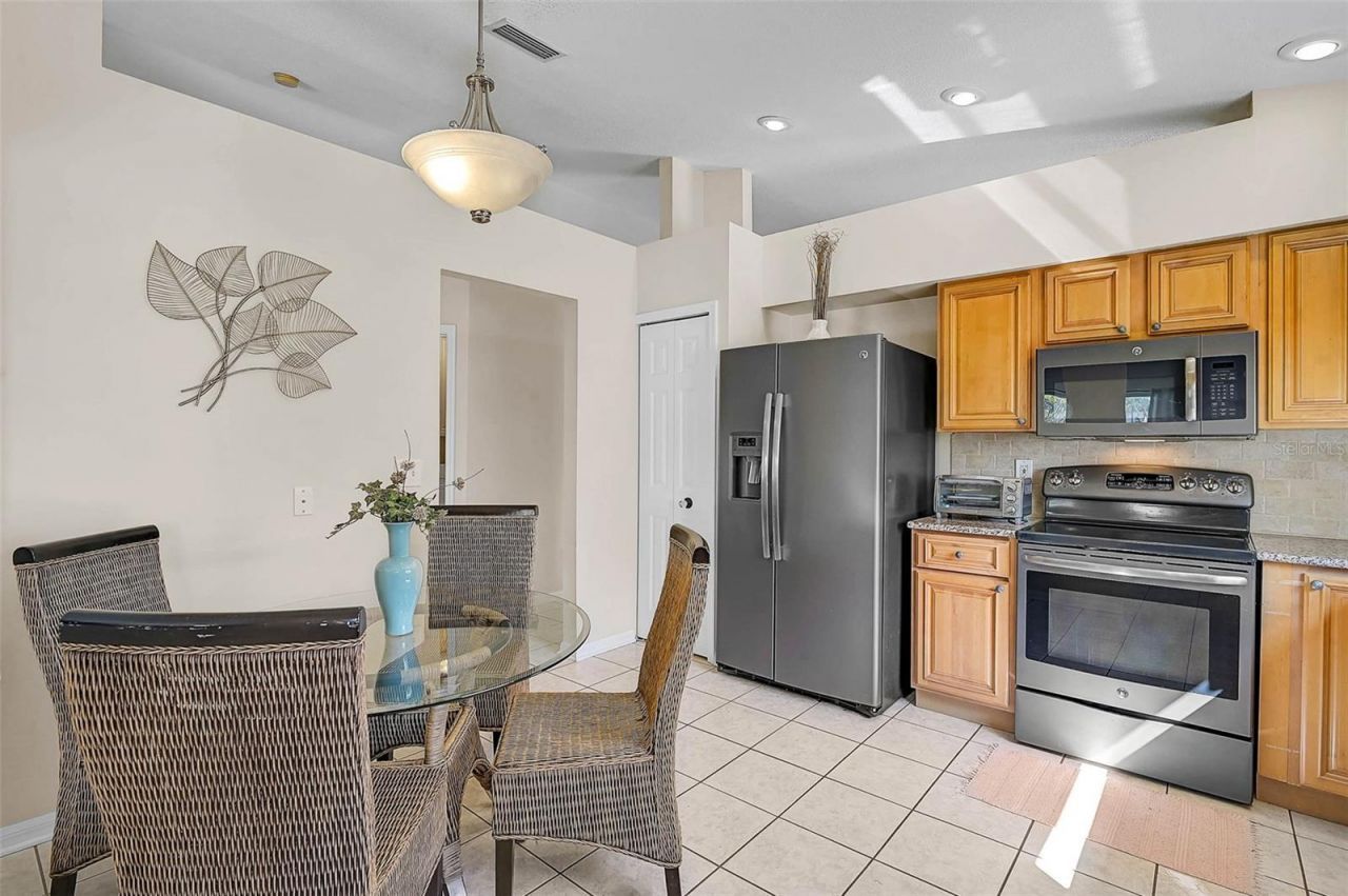 4640 Sanibel Way, Bradenton, FL 34203 Photo