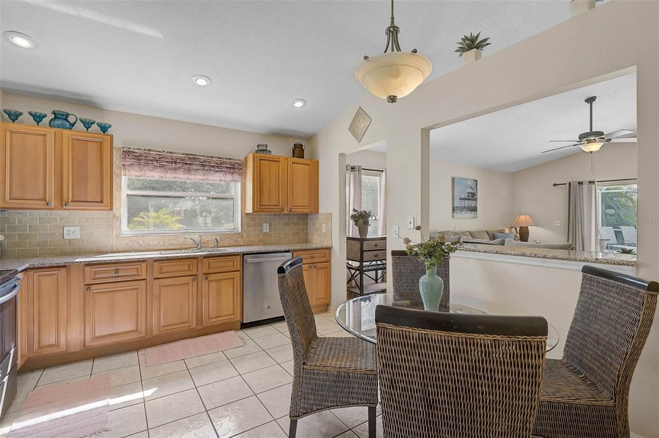 4640 Sanibel Way, Bradenton, FL 34203 Photo