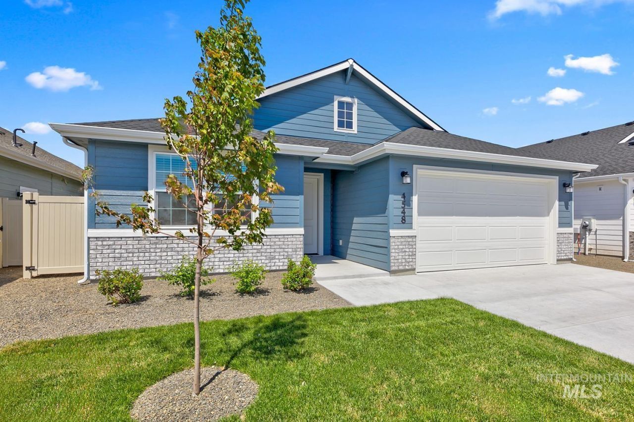 4548 W Wapoot St, Meridian, ID 83646 Main Photo