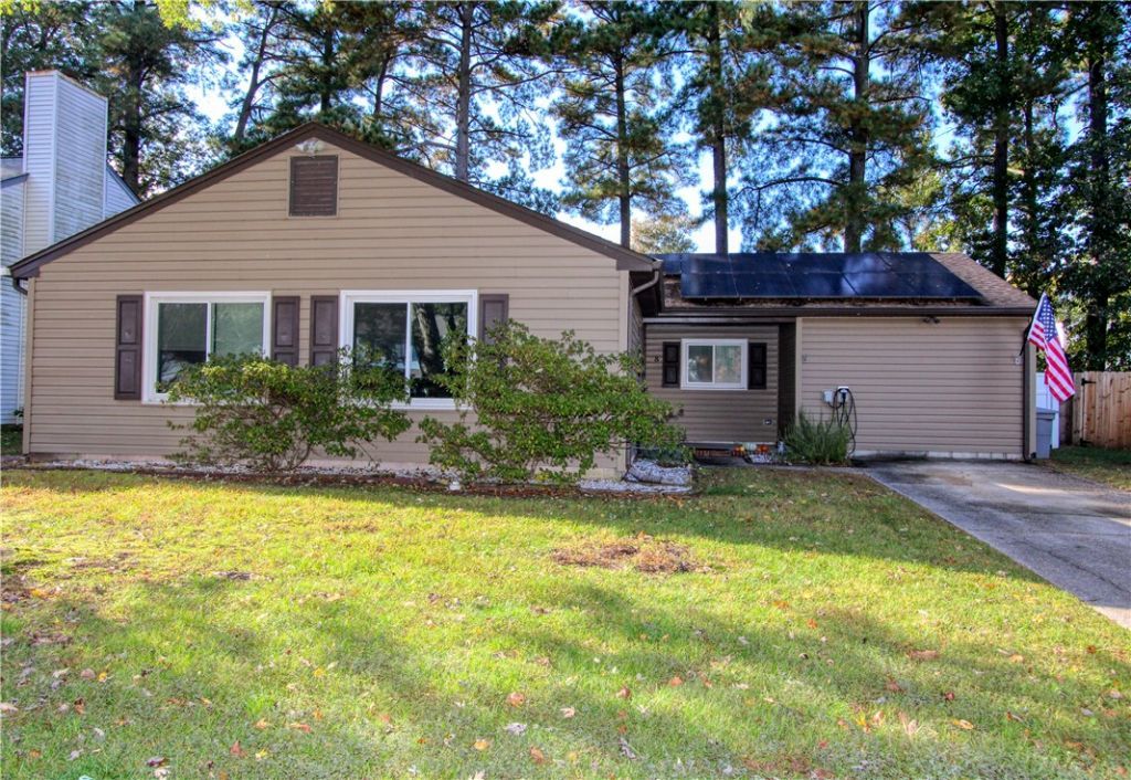 8 Sanlun Lakes Drive, Hampton, VA 23666 Main Photo