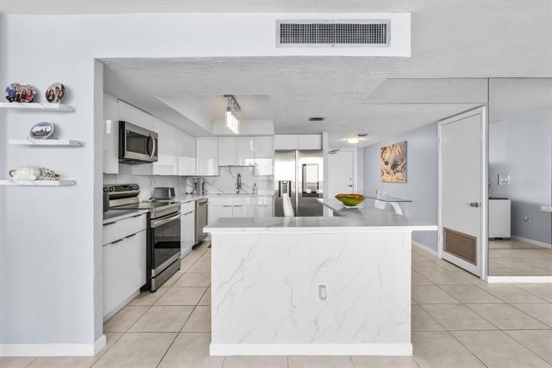 10410 S Ocean Drive, Unit 908, Jensen Beach, FL 34957 Photo