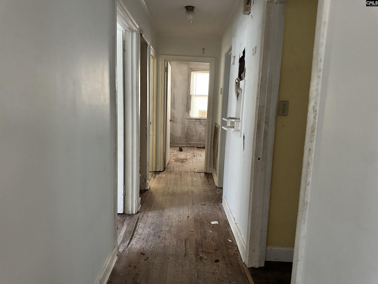 1544 Central Street Photo 10