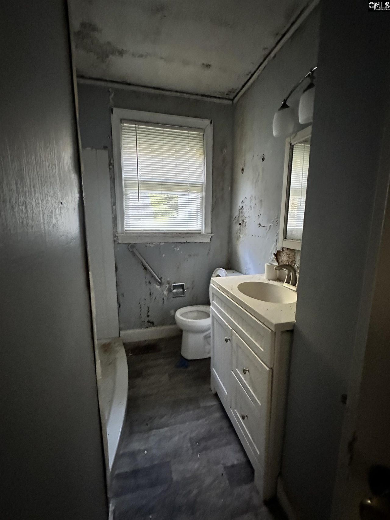 1544 Central Street Photo 14