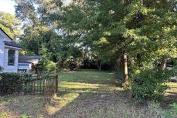 1544 Central Street photo 4