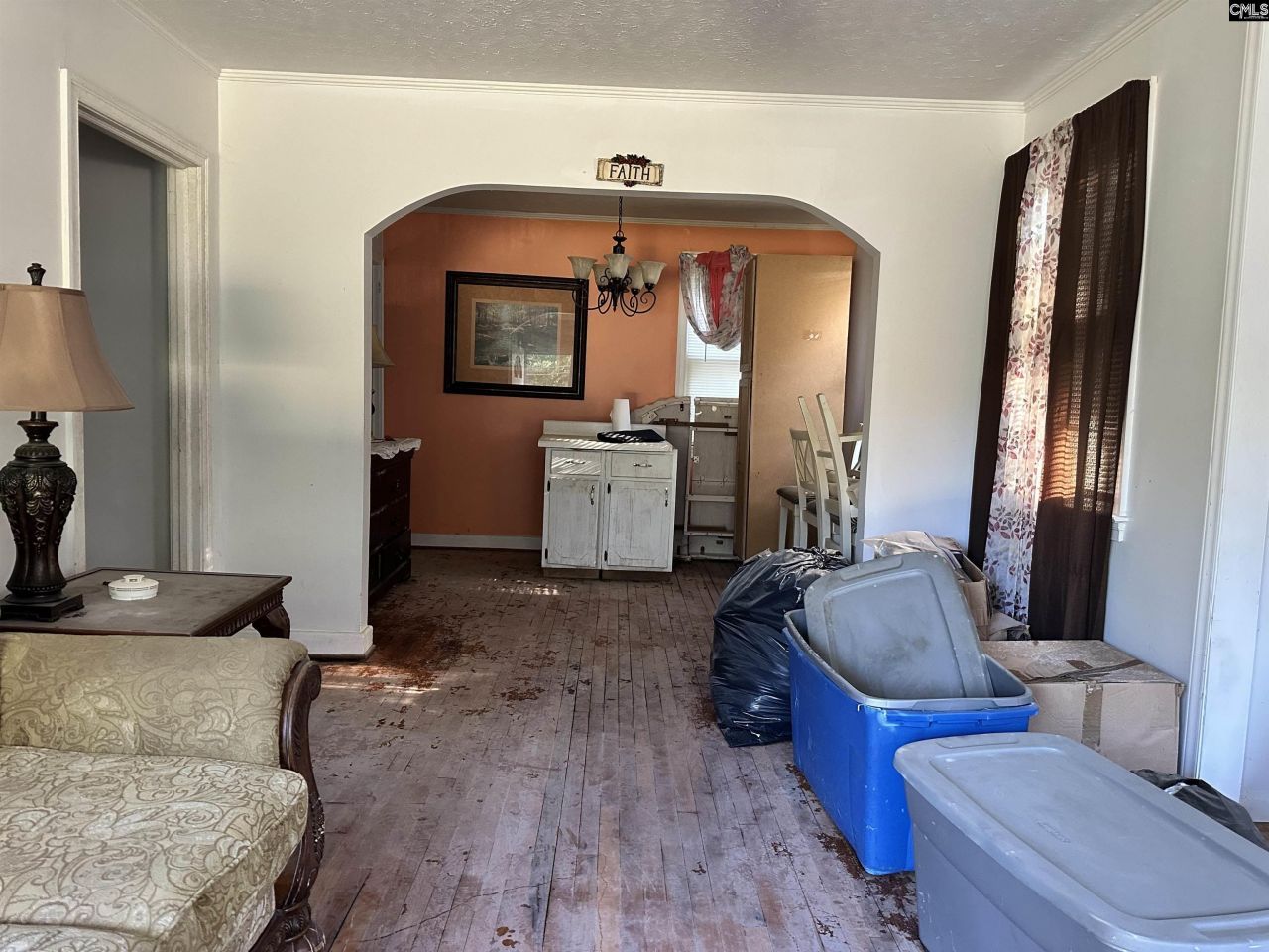 1544 Central Street Photo 8