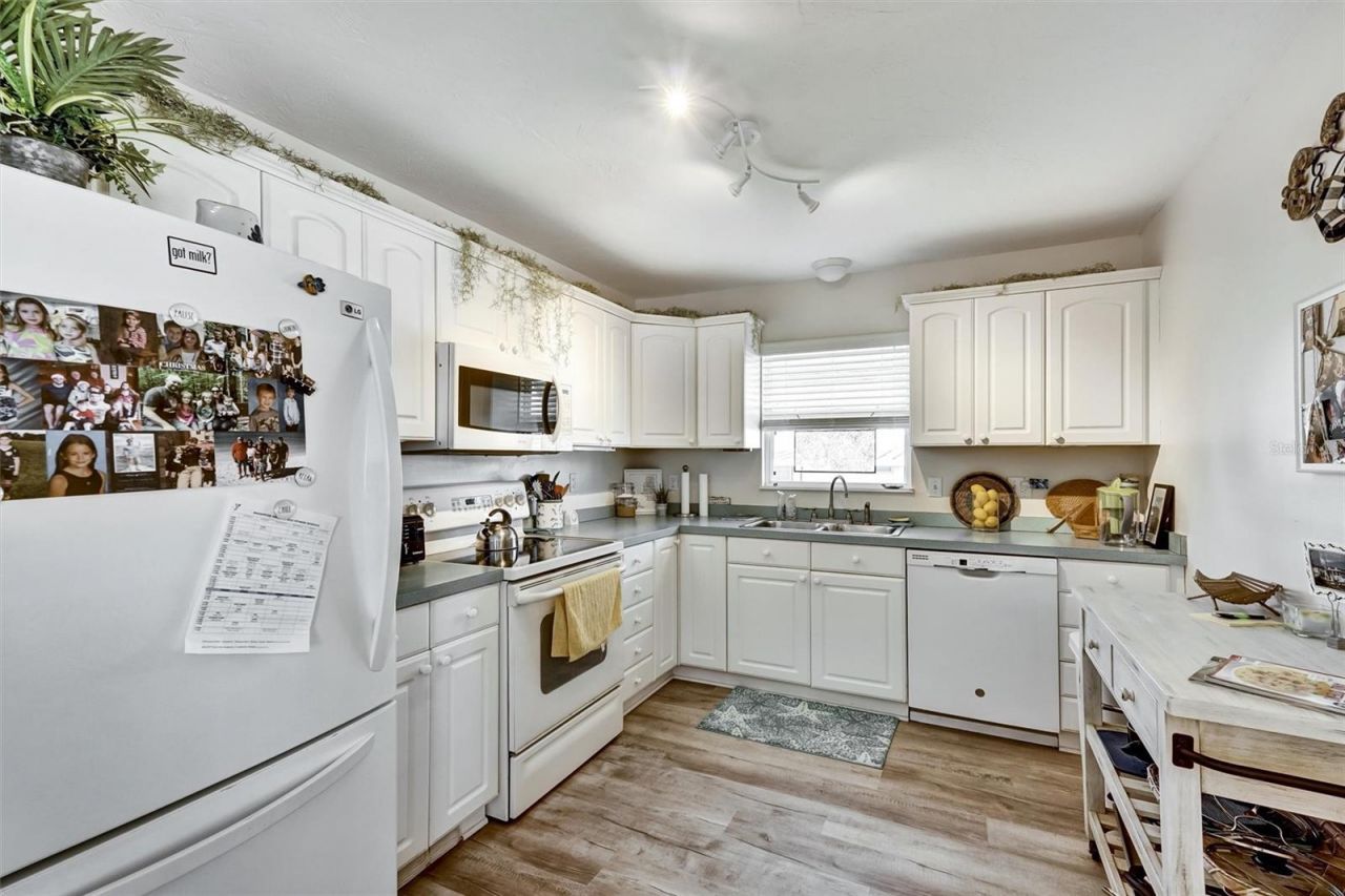 10315 Cortez Road W, Unit 19H, Bradenton, FL 34210 Photo