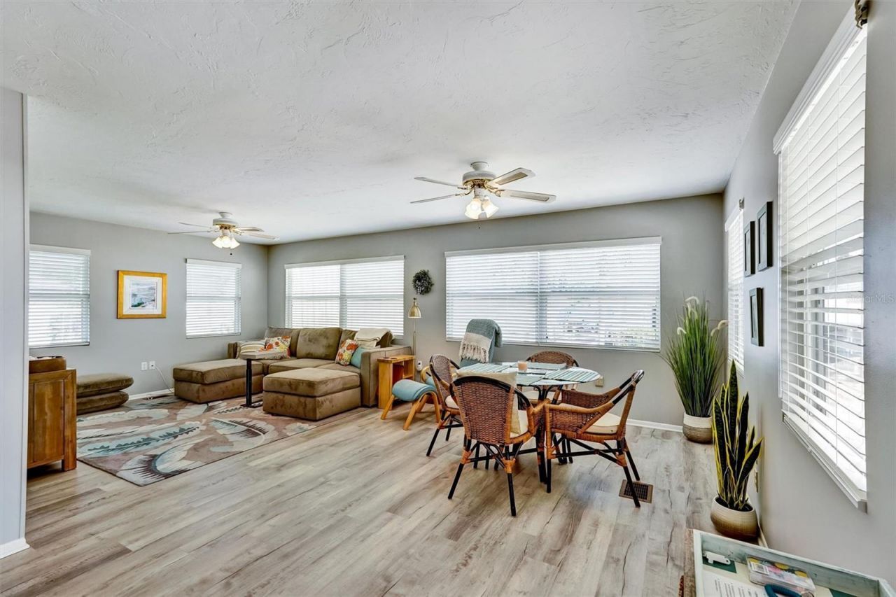 10315 Cortez Road W, Unit 19H, Bradenton, FL 34210 Photo