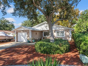 5558 57TH WAY N, KENNETH CITY, FL 33709