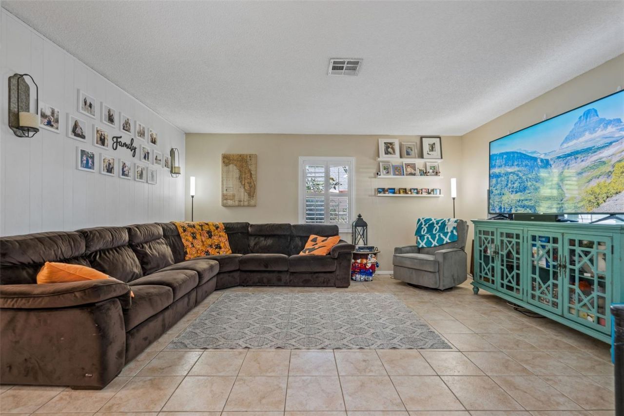 5558 57th Way N, Kenneth City, FL 33709 Photo