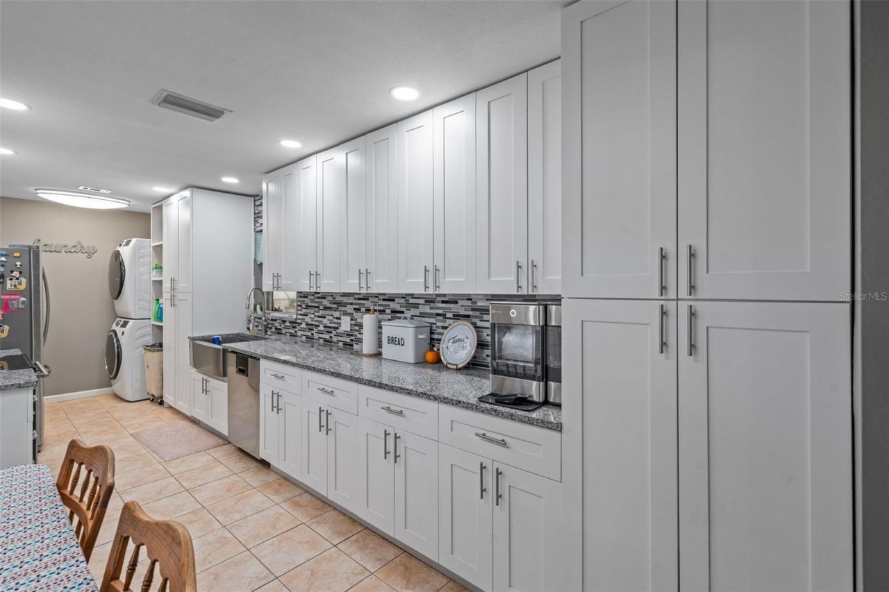 5558 57th Way N, Kenneth City, FL 33709 Photo