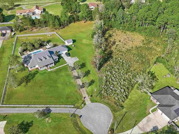 1950 Meander Cir, Cantonment, FL 32533