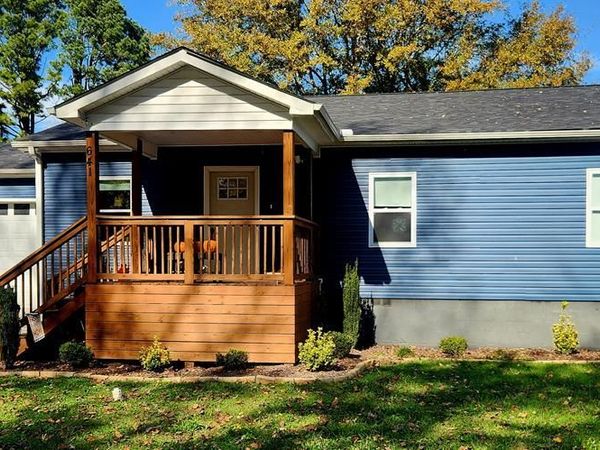 641 Cheatham Street, Bruceton, TN 38317