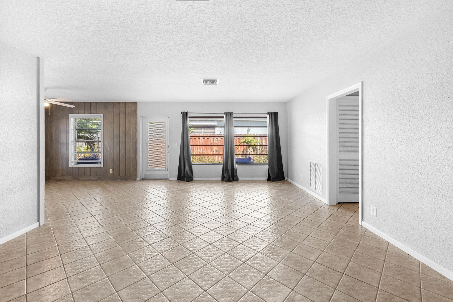 815 South Road, Boynton Beach, FL 33435 Photo