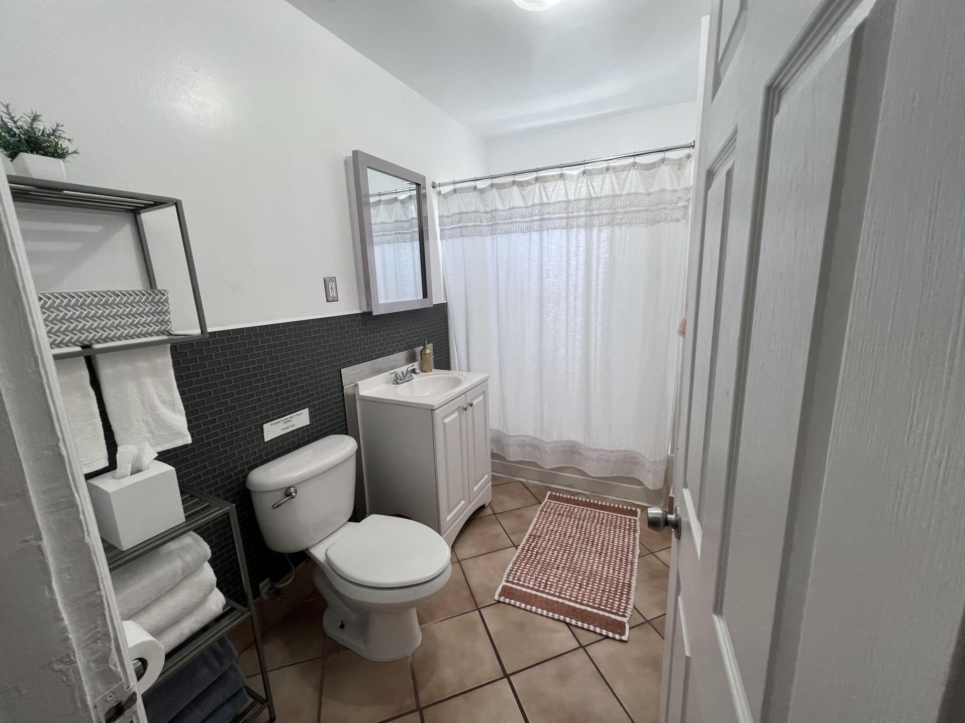 204 S M Street, Unit Upstairs U, Lake Worth Beach, FL 33460 Photo