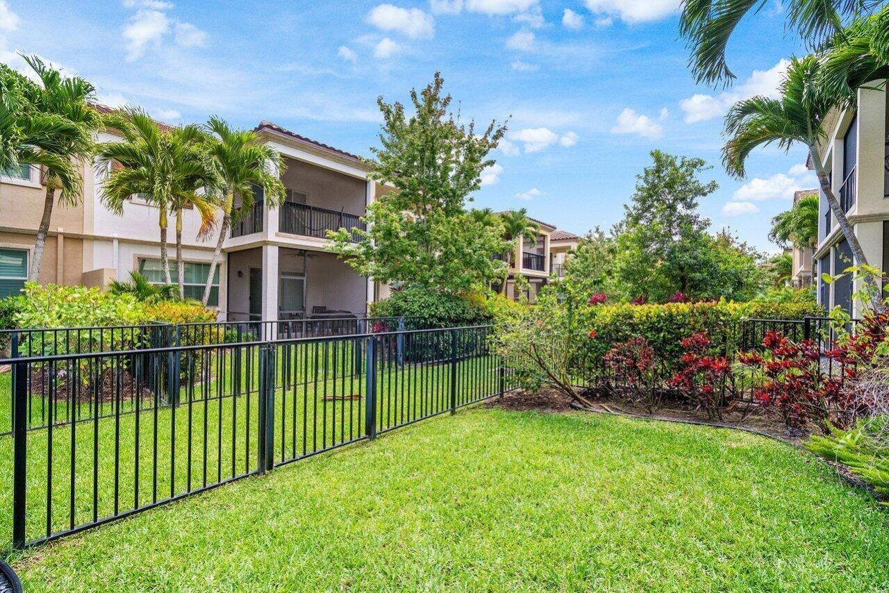 15820 Binks Pointe Terrace, Wellington, FL 33414 Photo