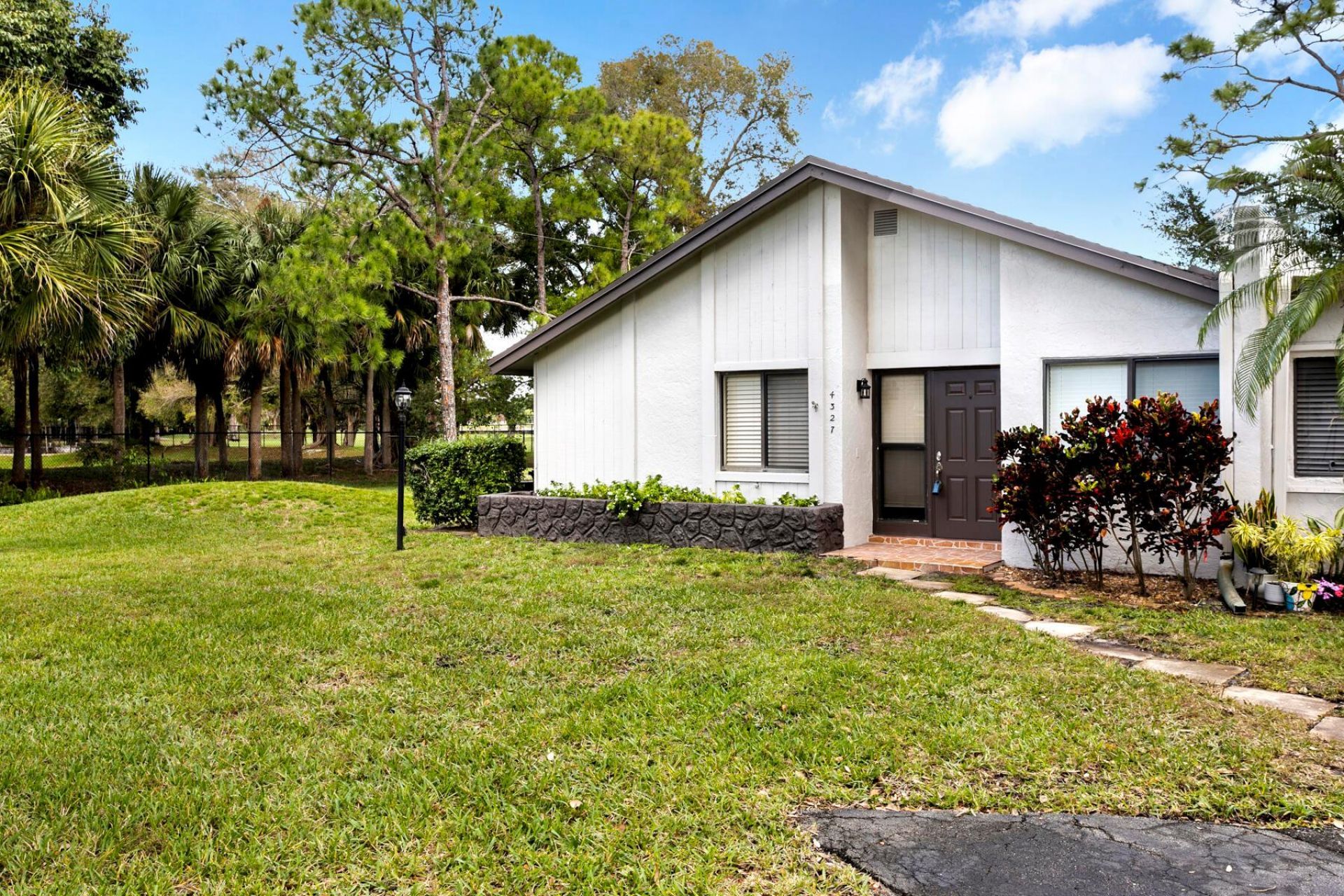 4327 Palm Forest Drive N, Delray Beach, FL 33445 Photo