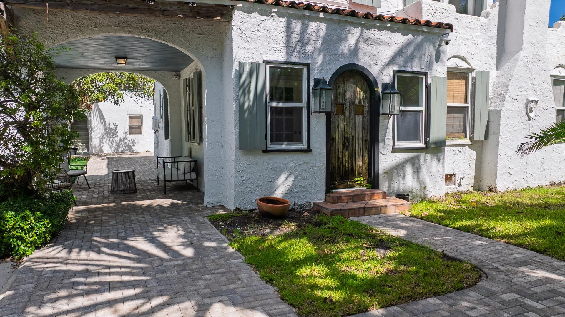 717 Forest Hill Boulevard, West Palm Beach, FL 33405 Photo