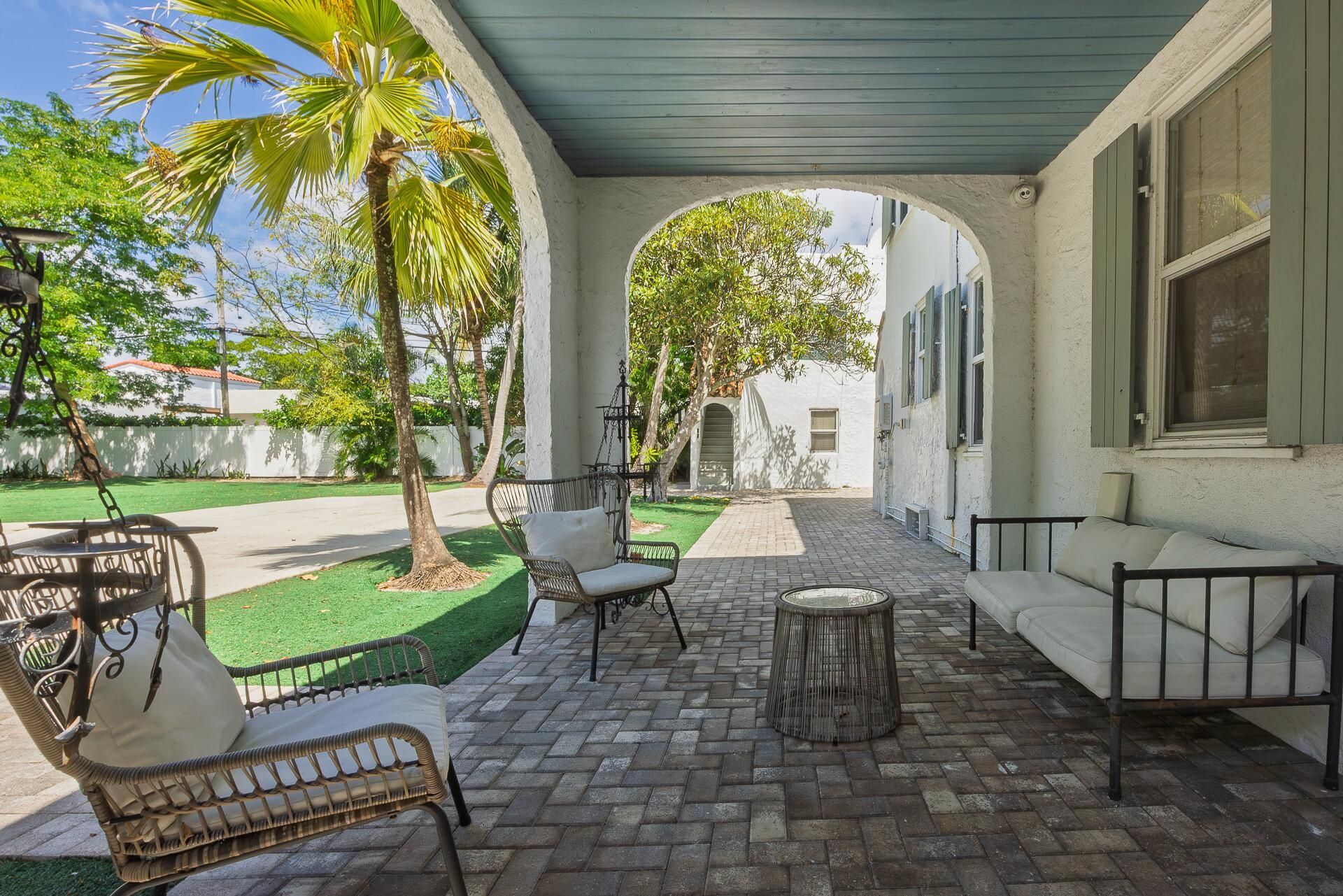 717 Forest Hill Boulevard, West Palm Beach, FL 33405 Photo